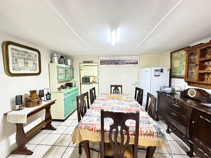 4 Bedroom Property for Sale in Hartenbos Central Western Cape